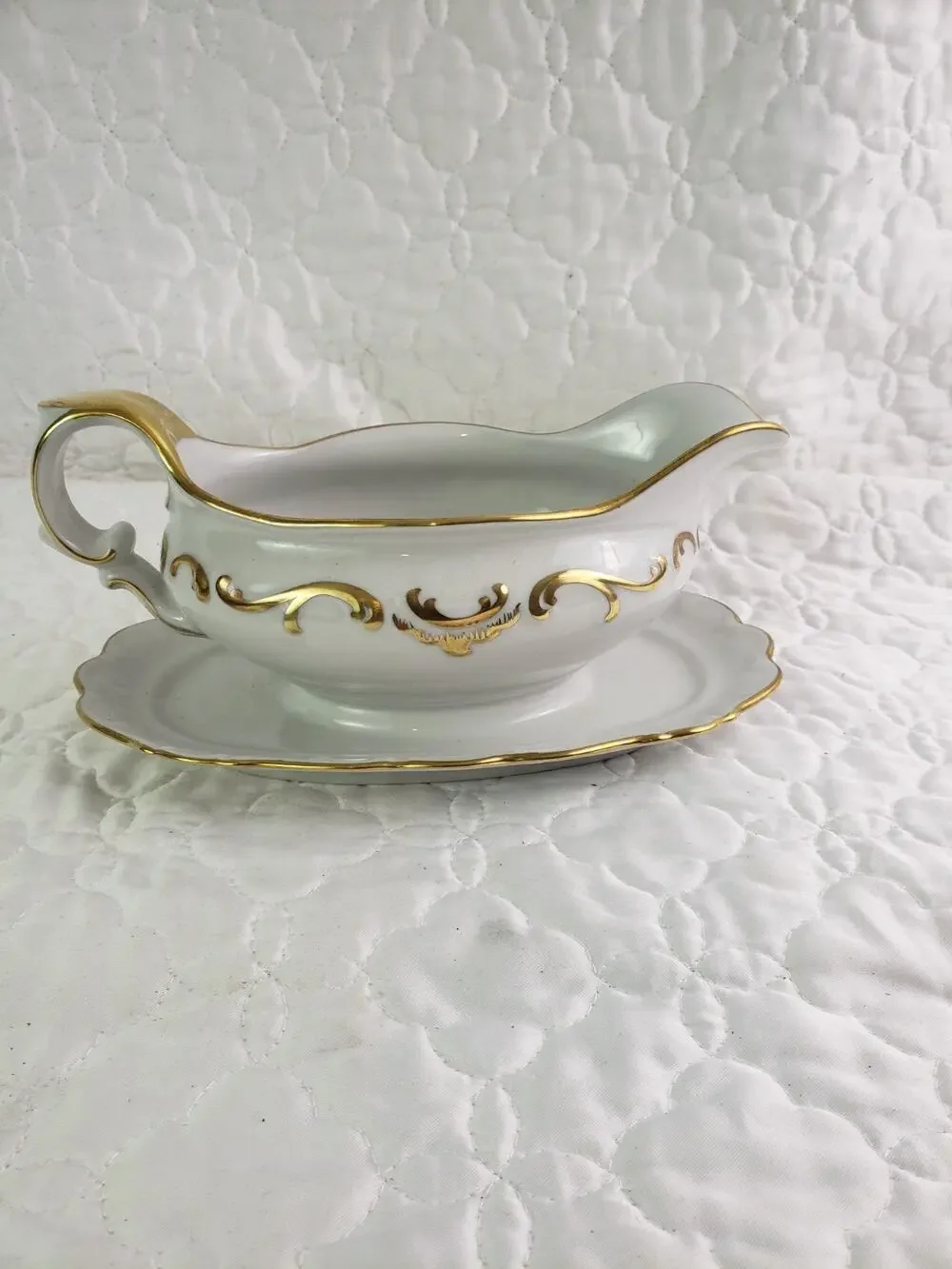 Schumann Arzberg Golden Elegance Germany Gravy Boat Attached Underplate White